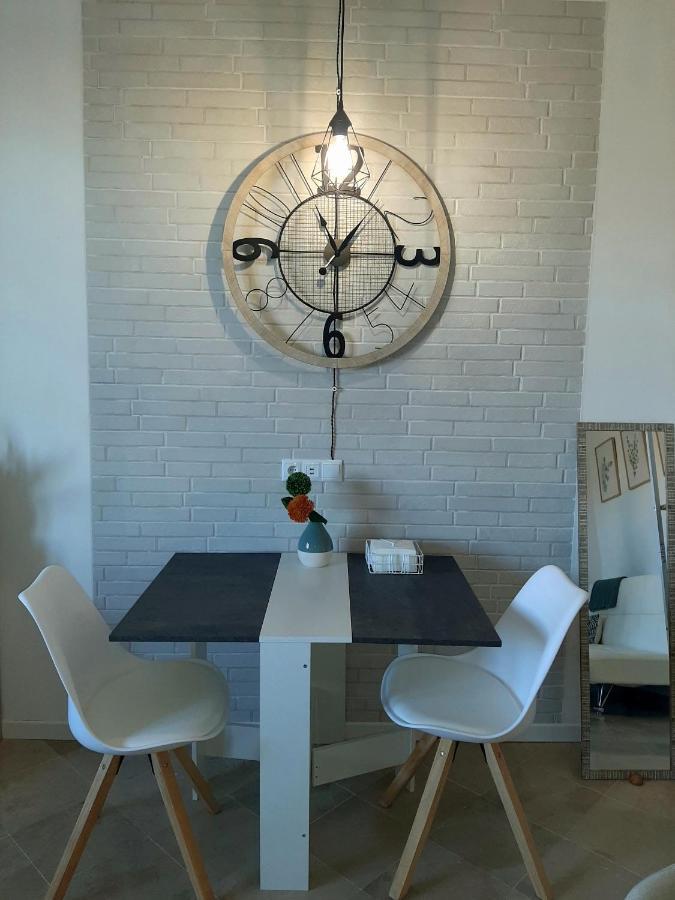Serrallo Apartament *